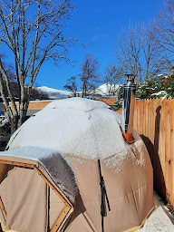 Photo n°36 de O'CHAMBON: Gîte d'étape sportif - Nuit insolite et de charme : Chambre d'hôte, Dôme atypique et Ecolodge raffiné à Chambon-sur-Lac (Gîte pèlerin)