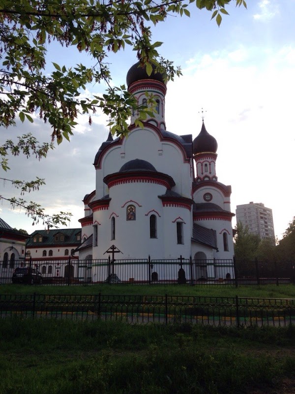 Храм живоначальной троицы в старых черемушках