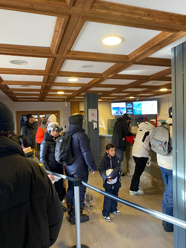 Point de vente de forfaits de ski Courchevel Village 1550 Gallery - France