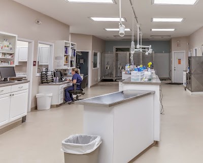 Photos of Mountain Emergency Animal Center