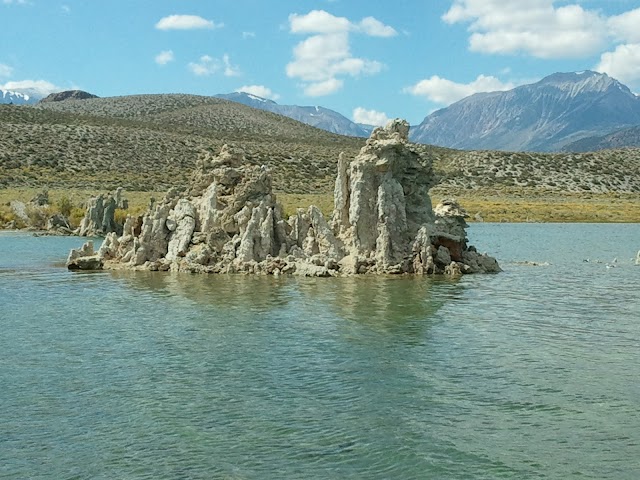 Lac Mono