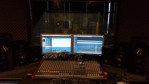 Stage Studios - Visual
