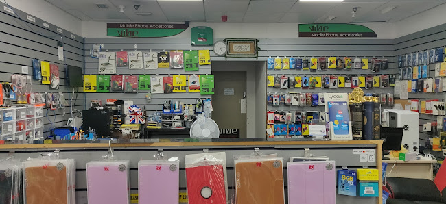 Reviews of AAA Mobiles & Computers - Phone Repair Stretford in Manchester - Cell phone store