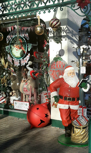 Christmas on The Lakes Bowness - Thumbnail