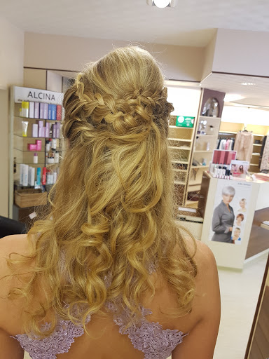 Nicole Möller-Hannes Friseur Salon Am Park - Thumbnail