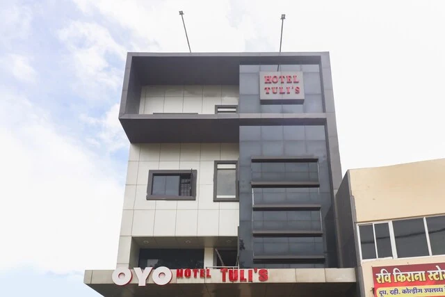 OYO 10745 Hotel Tuli's