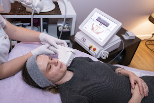 Photo n°13 de Blossom Clinic - Épilation Définitive & Massage Reims - Soins Minceur à Reims (Centre d'amincissement)