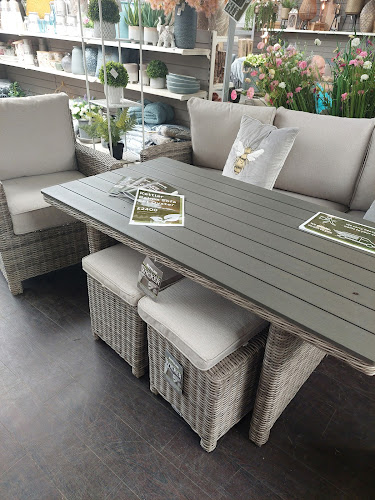 Langlands Garden Centre Phone number