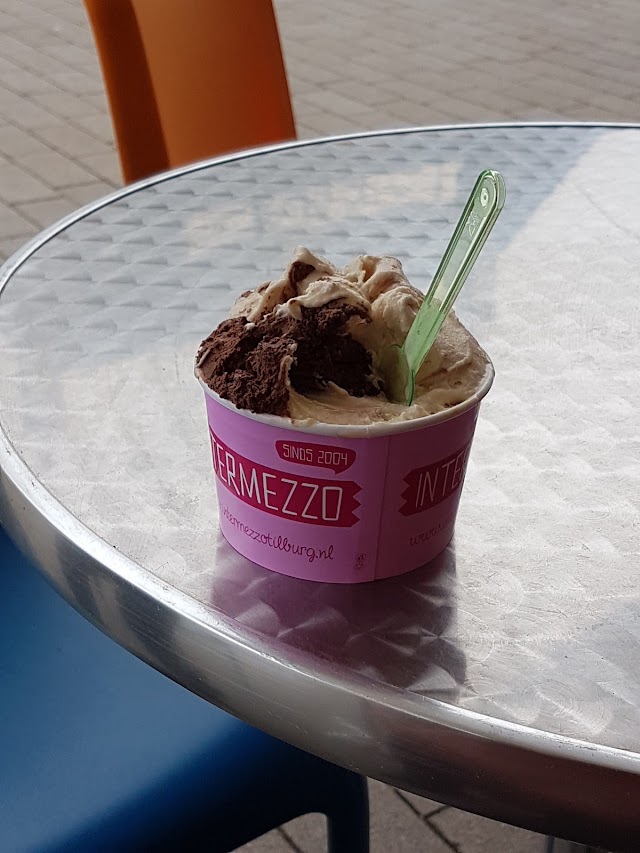 IJssalon Intermezzo