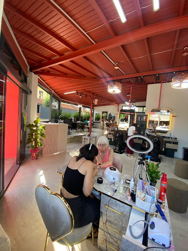 Royal Kuaför – Hair Studio & Tattoo