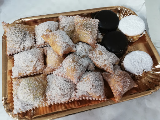 Pasticceria Rosticceria Golose Follie Gallery - Italy