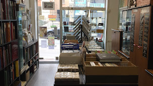 Photo n°3 de Oullins Collection à Oullins-Pierre-Bénite (Magasin de timbres)