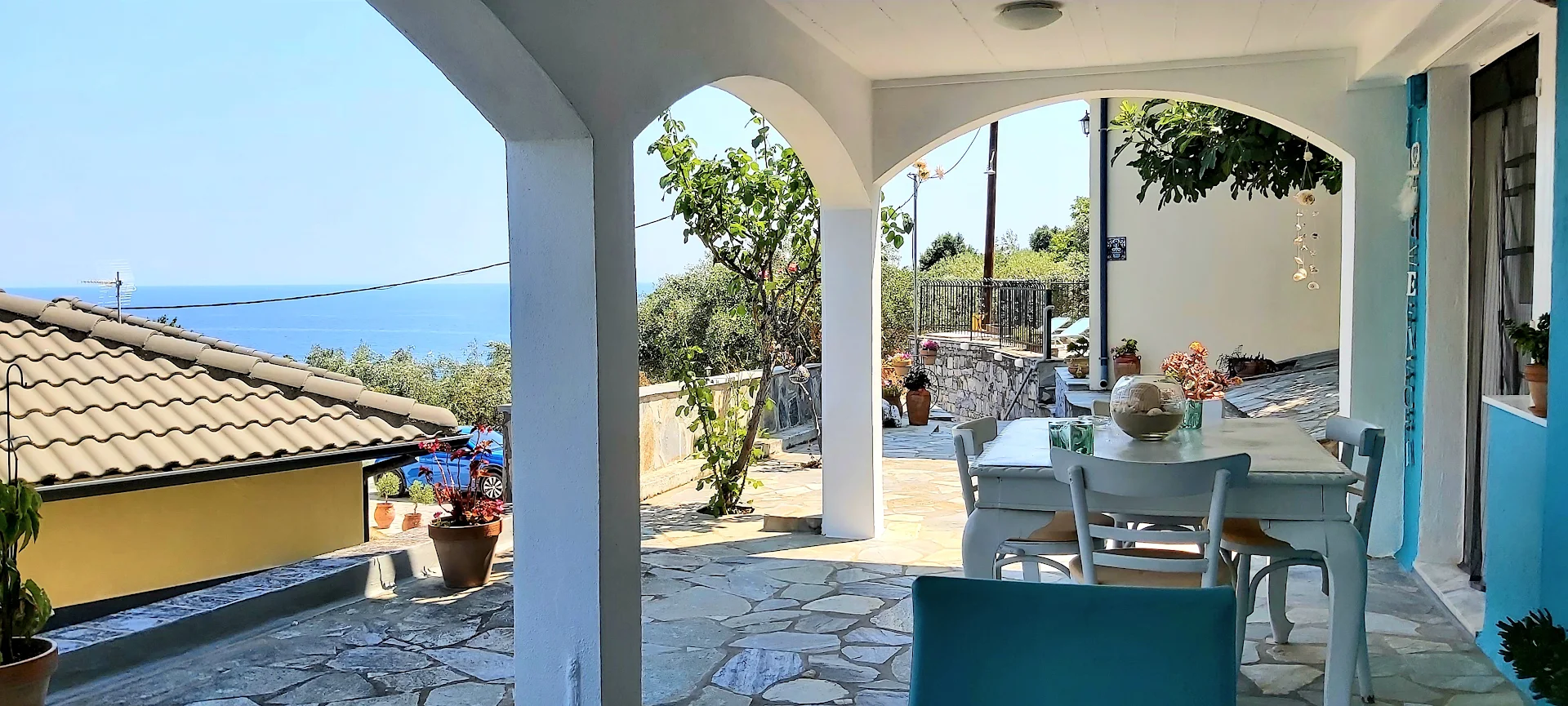 Tsonos Apartments