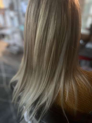 Cut above the rest hair salon - Thumbnail