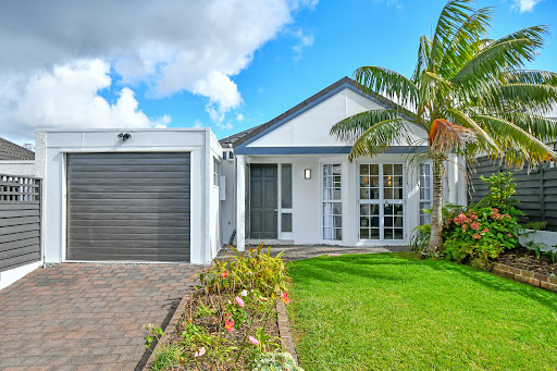 Harcourts Landed | Howick - Thumbnail