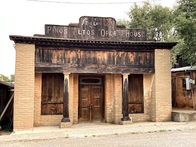 Buckhorn Saloon & Opera House