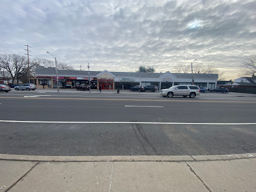 New Hyde Park Rd / Hillside