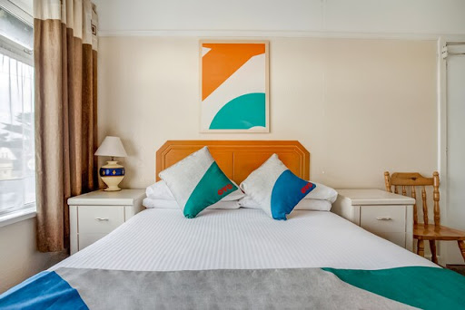 OYO Godolphin Arms Hotel - Thumbnail