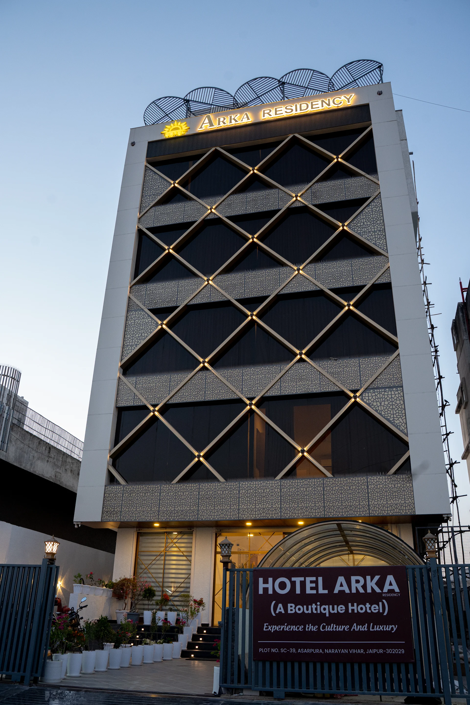 Arka Residency Hotel & Bar