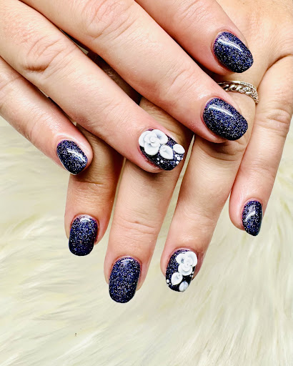 Lotus&Lily’s Nails - Thumbnail