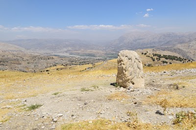 Photos of Karakuş Tumulus