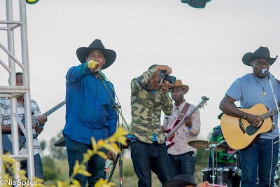 Photos of Mo-lito