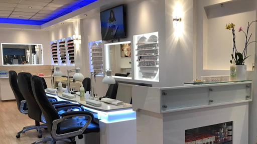 American Golden Nails