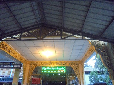 Photos of Ngar Htat Gyi Pagoda