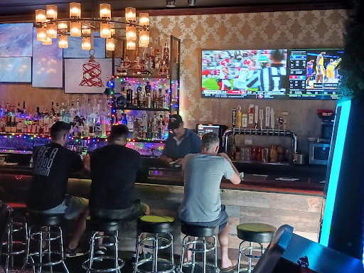 Pat's Cocktail Lounge