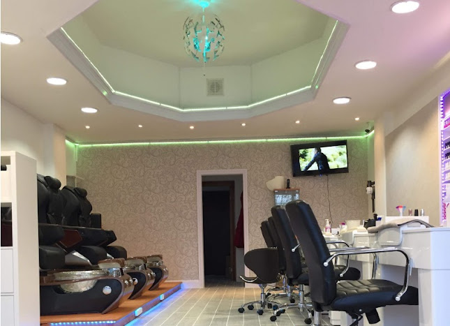 harmonynailsreading.co.uk
