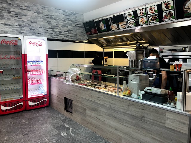 Al Mouchtar Lebanese restaurant