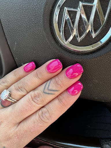 CHERRY'S NAILS - Visual