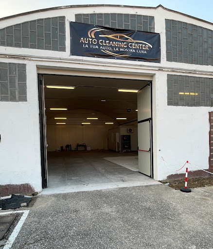 Auto Cleaning Center - Visual