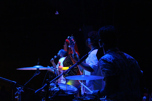 AMISTAD - Thumbnail