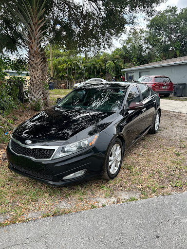 Middle Man Auto - Thumbnail