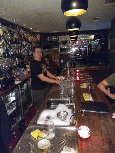 Photos of Caf&eacute; Apero