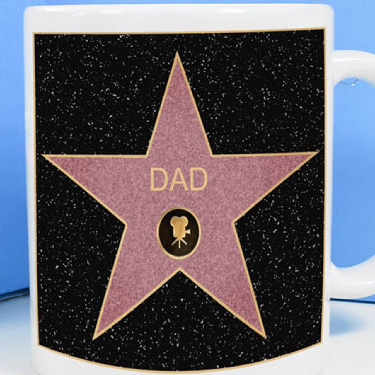 Hollywood Souvenir Depot Gift Shop in Los Angeles Sell Luggage and