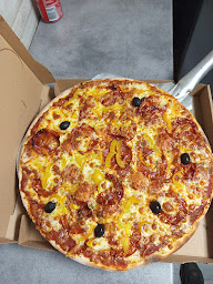 Photo n°3 de LE CATALAN Épicerie / Pizzeria / Traiteur à Pernes-les-Fontaines (Coutellerie)