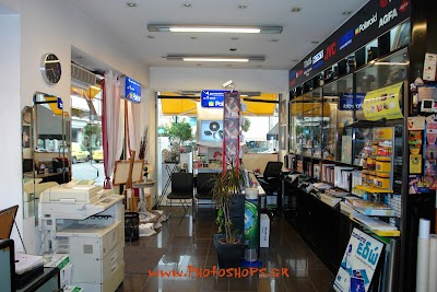 Photos of Photo Video Center - &Phi;&alpha;ί&delta;&rho;&alpha; &Lambda;&epsilon;&beta;έ&nu;&tau;&eta;