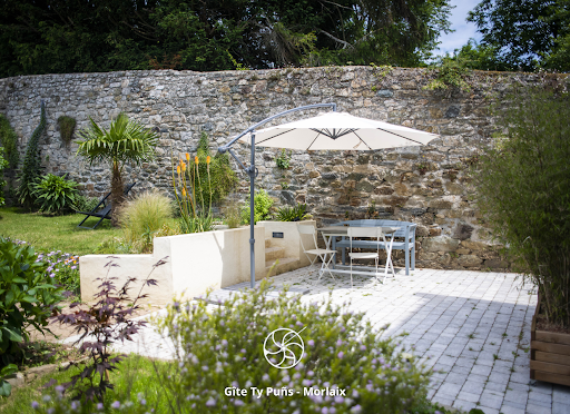 Photo de Domaine Paysager de Kertanguy : SEJOUR & EVENEMENTIEL : Salles-Gîtes-Parc-Piscine.Baie Morlaix-Garlan-Finistère-Bretagne à Garlan (29610)