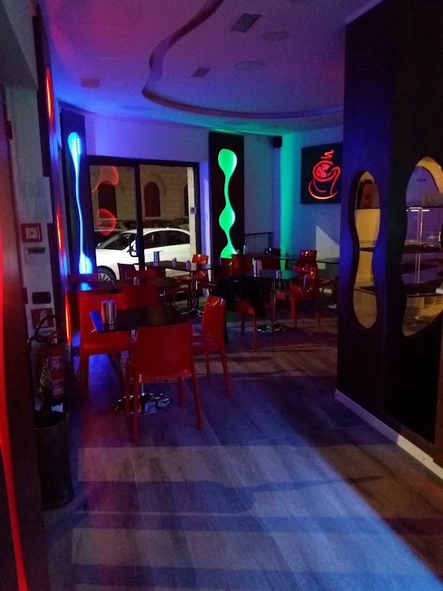 Globe Caffe Loung Bar