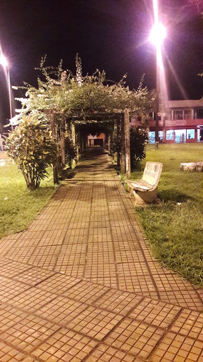 Photos of White Castle Square