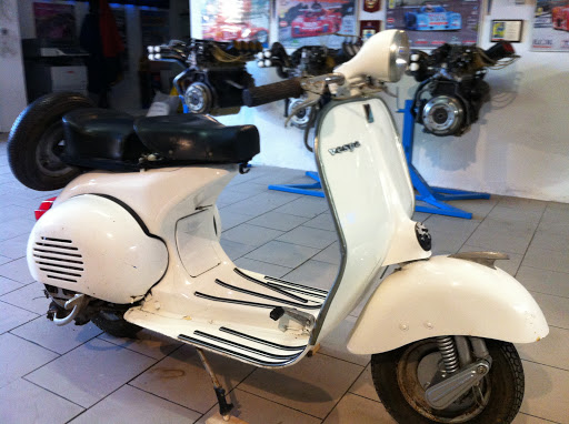 Carrozzeria Loris Snc Gallery - Italy