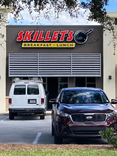 Skillets - Sarasota - Oaks Plaza Logo