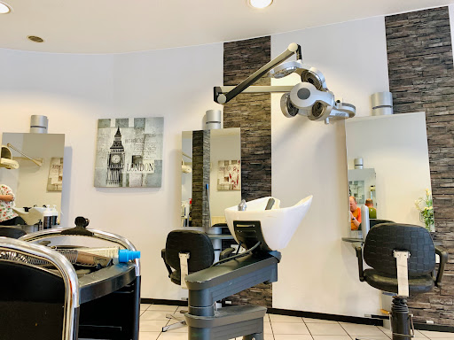 Bernd's Haarmoden - Thumbnail