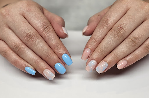 Lady Beauty Studio nails by Paulina