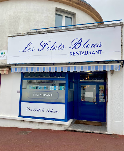 Les Filets Bleus Logo