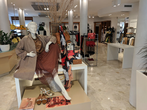 Calore Abbigliamento Gallery - Italy