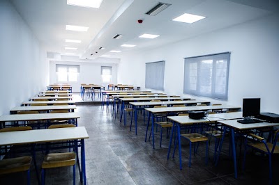Photos of Universiteti Luarasi