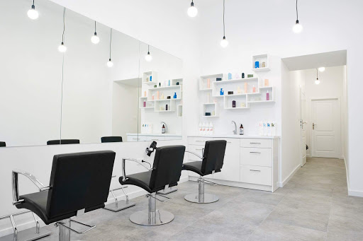 Aleksandra Płużyńska Pracownia Fryzjerska